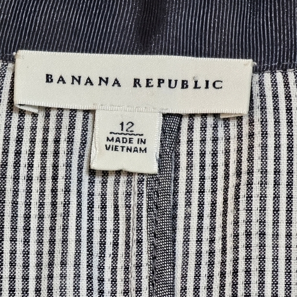 Banana Republic Light-Weight Cotton Striped Belted Blazer Blue/White. Size 12. - Picture 10 of 11